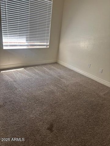 1632 S River Drive, Tempe, AZ 85281