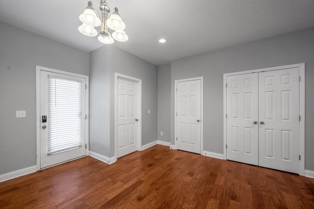 168 Ridge View Road, Versailles, KY 40383