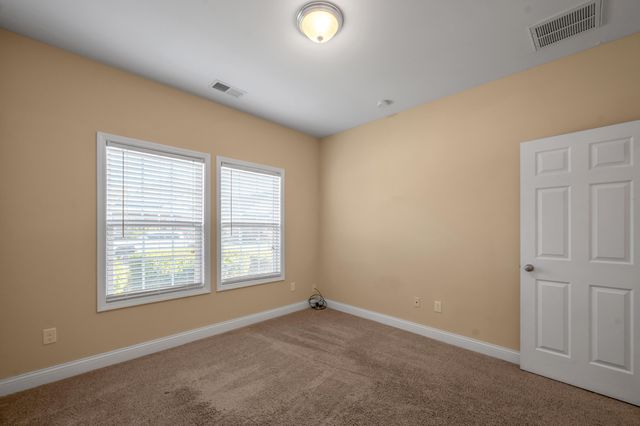 168 Ridge View Road, Versailles, KY 40383