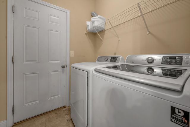 168 Ridge View Road, Versailles, KY 40383