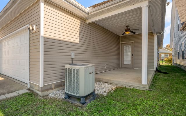 168 Ridge View Road, Versailles, KY 40383