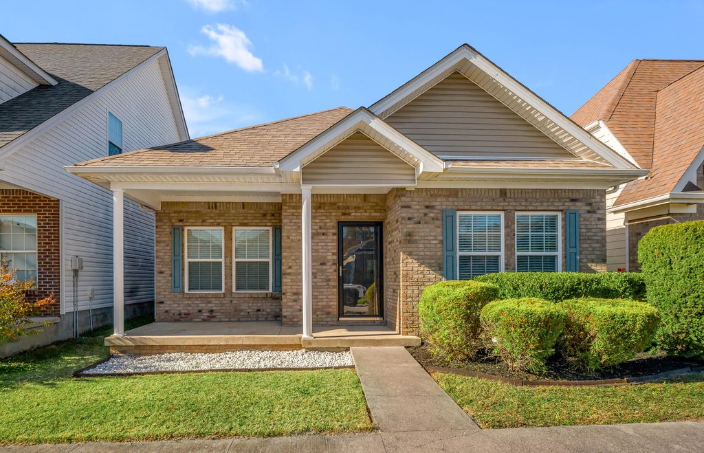 168 Ridge View Road, Versailles, KY 40383