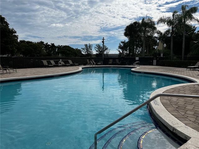 21420 Tudor Drive, Boca Raton, FL 33486