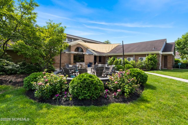 43F Cambridge Circle F, Manchester, NJ 08759