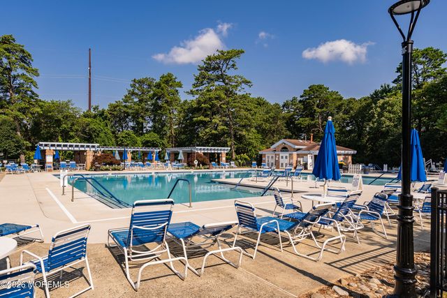 43F Cambridge Circle F, Manchester, NJ 08759