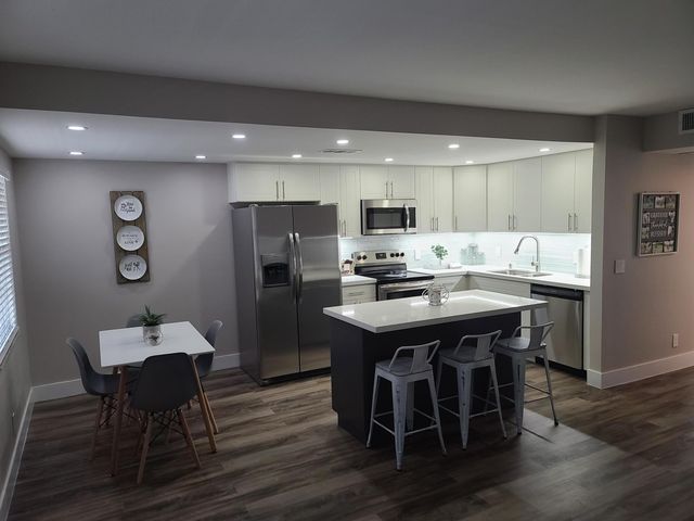 13550 SW 6th Court 306a, Pembroke Pines, FL 33027