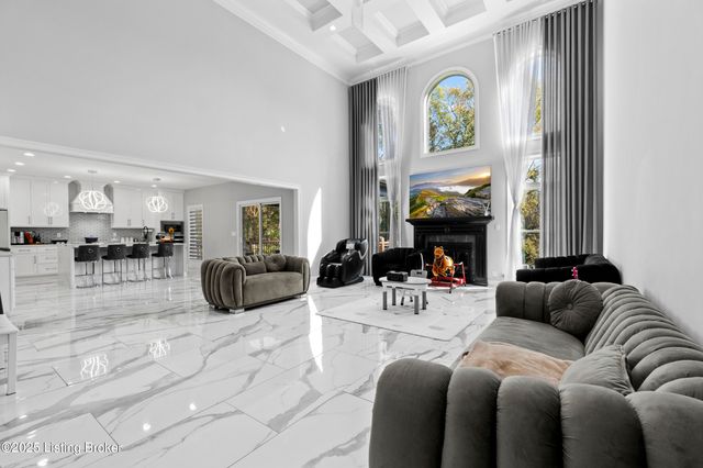 12319 Vanherr Dr, Louisville, KY 40299