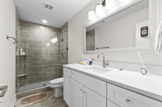 12319 Vanherr Dr, Louisville, KY 40299