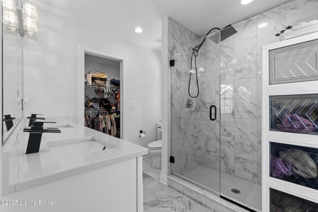 12319 Vanherr Dr, Louisville, KY 40299