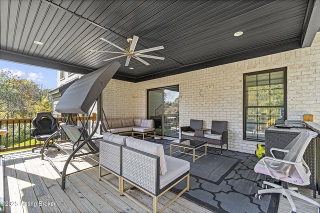 12319 Vanherr Dr, Louisville, KY 40299