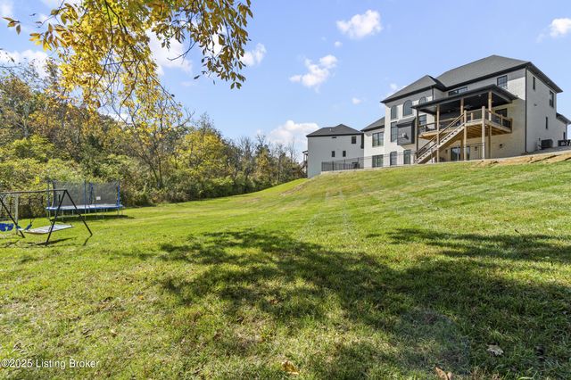 12319 Vanherr Dr, Louisville, KY 40299