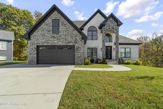 12319 Vanherr Dr, Louisville, KY 40299