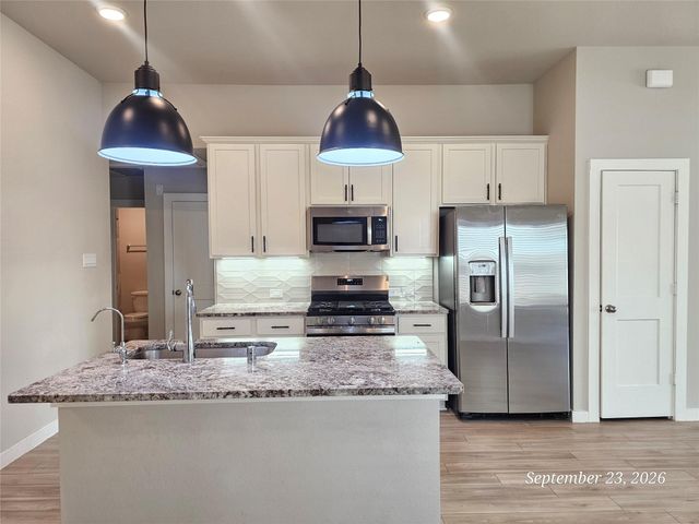 21614 Wave Hollow Drive, Cypress, TX 77433