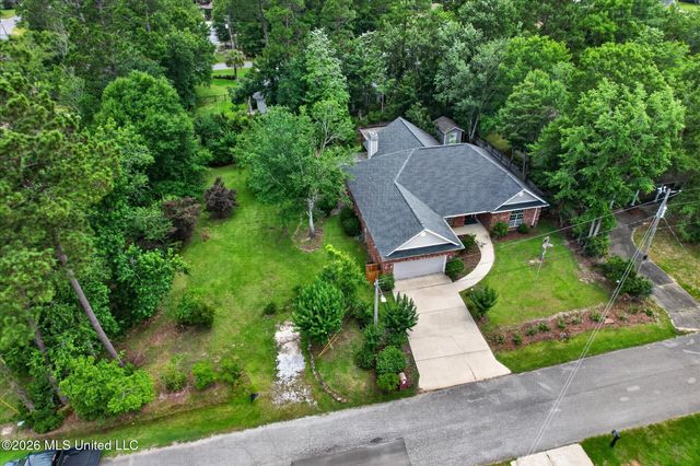 6410 Iona Street, Diamondhead, MS 39525