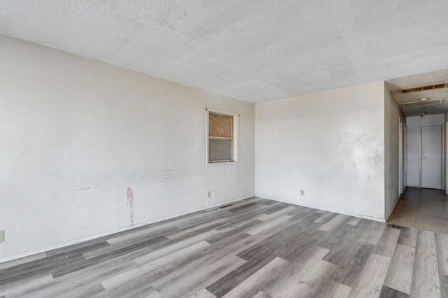 1601 E Berkeley, Wichita, KS 67216