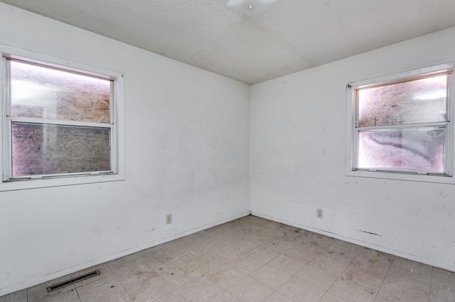 1601 E Berkeley, Wichita, KS 67216