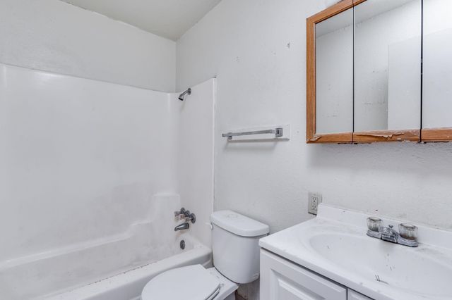 1601 E Berkeley, Wichita, KS 67216