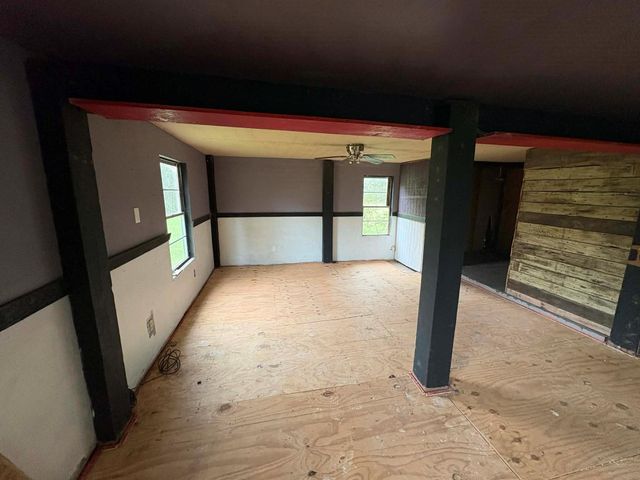 61 Hooker Lane, Shepherd, TX 77371