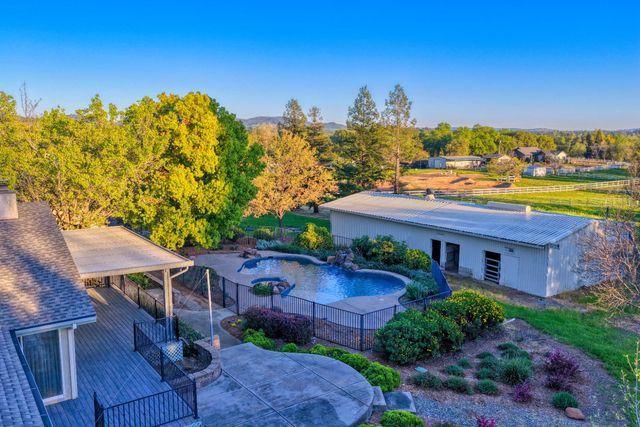 4841 Val Verde Rd, Loomis, CA 95650