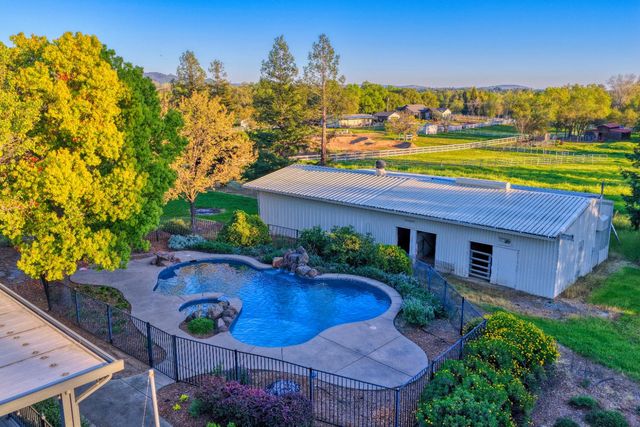 4841 Val Verde Rd, Loomis, CA 95650