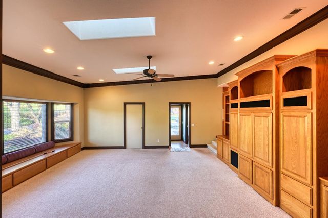 4841 Val Verde Rd, Loomis, CA 95650