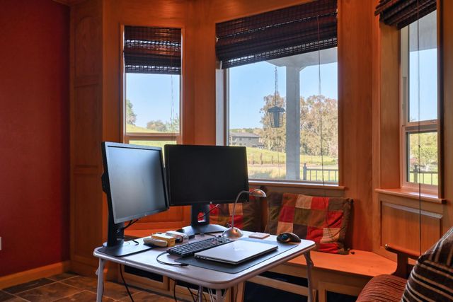 4841 Val Verde Rd, Loomis, CA 95650