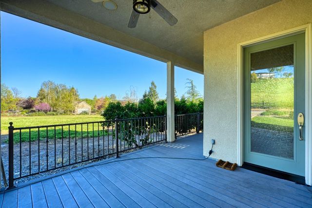 4841 Val Verde Rd, Loomis, CA 95650