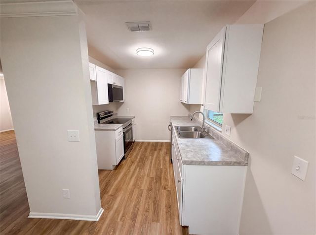 8310 ROLLING LOG DRIVE, Orlando, FL 32817