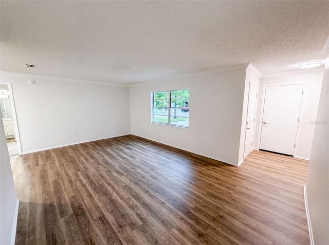 8310 ROLLING LOG DRIVE, Orlando, FL 32817