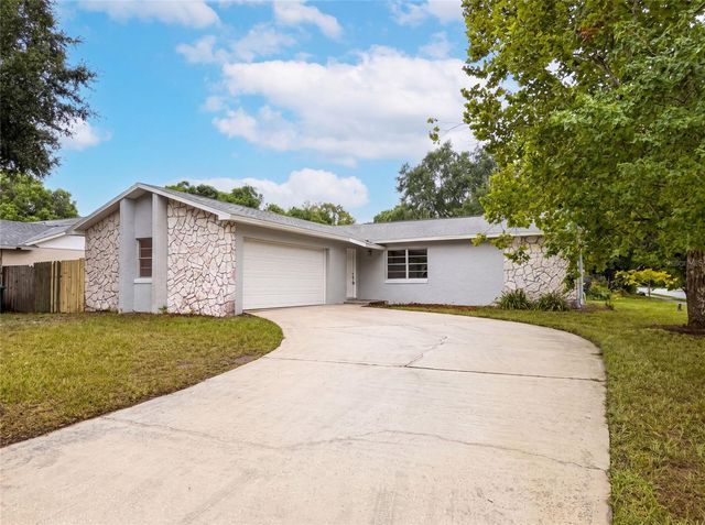 8310 ROLLING LOG DRIVE, Orlando, FL 32817