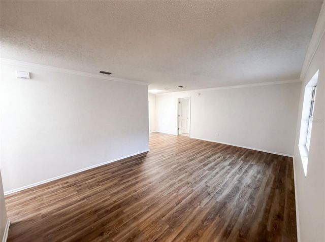 8310 ROLLING LOG DRIVE, Orlando, FL 32817