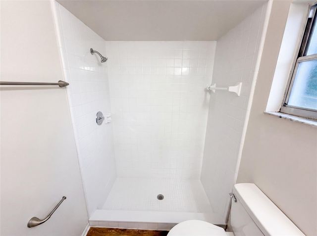 8310 ROLLING LOG DRIVE, Orlando, FL 32817