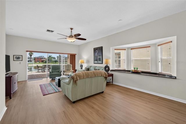 9473 LEATHERWOOD AVENUE, Tampa, FL 33647