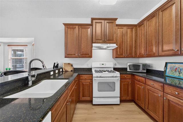 9473 LEATHERWOOD AVENUE, Tampa, FL 33647