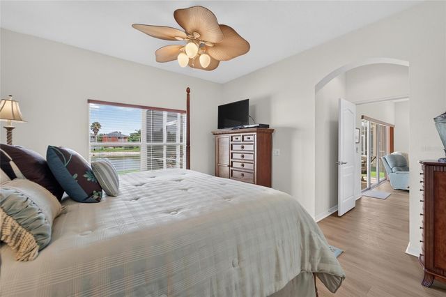 9473 LEATHERWOOD AVENUE, Tampa, FL 33647