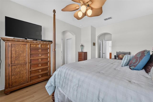 9473 LEATHERWOOD AVENUE, Tampa, FL 33647