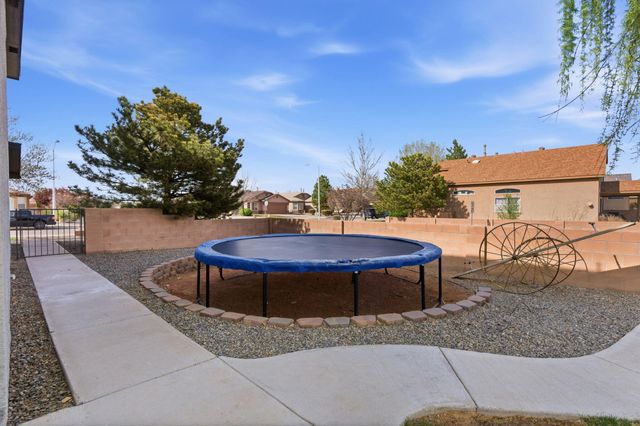 3828 Tranquil Meadows Drive NE, Rio Rancho, NM 87144