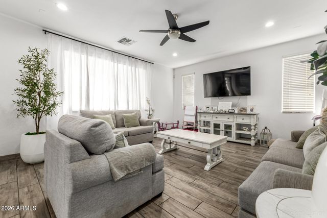 12001 W CHASE Lane, Avondale, AZ 85323