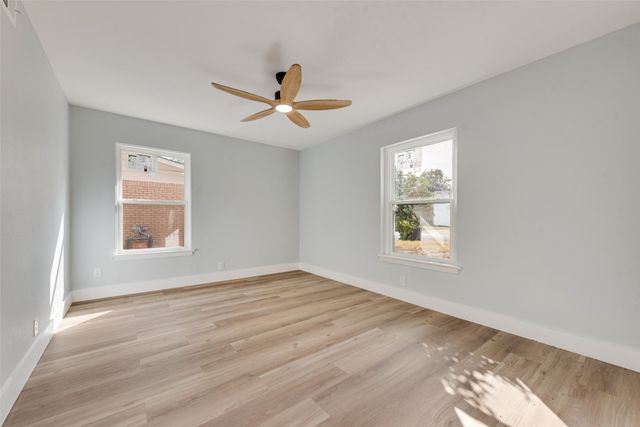 5017 Sabelle Lane, Haltom City, TX 76117