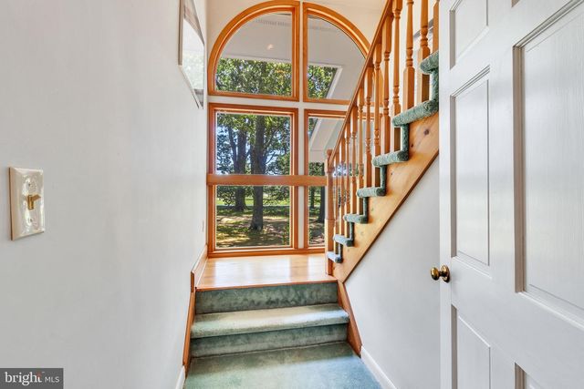 621 HARBOR DR, Reedville, VA 22539