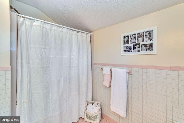621 HARBOR DR, Reedville, VA 22539