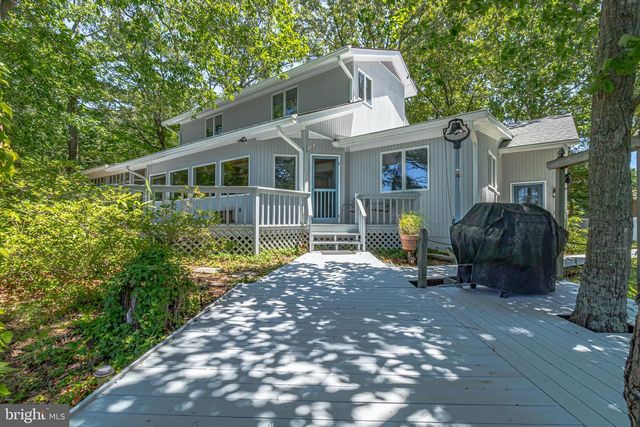 621 HARBOR DR, Reedville, VA 22539