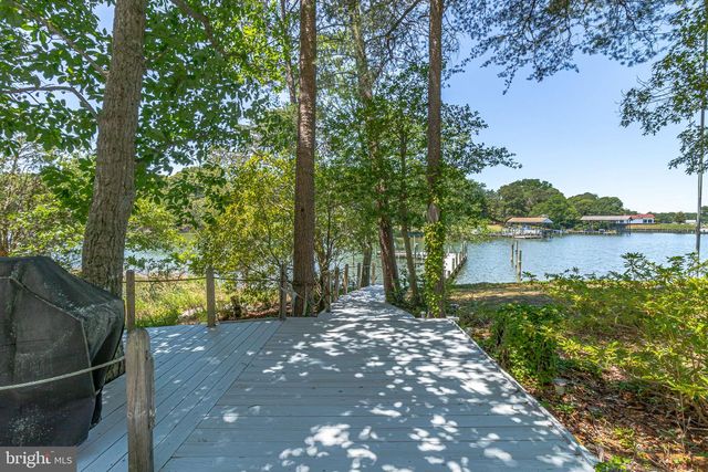 621 HARBOR DR, Reedville, VA 22539