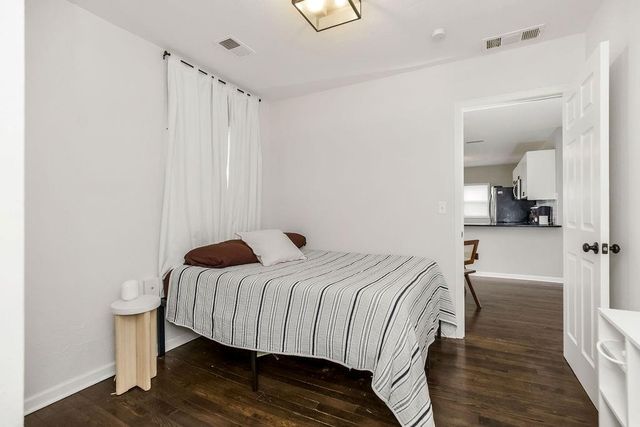 600 W 101st Terrace, Kansas City, MO 64114