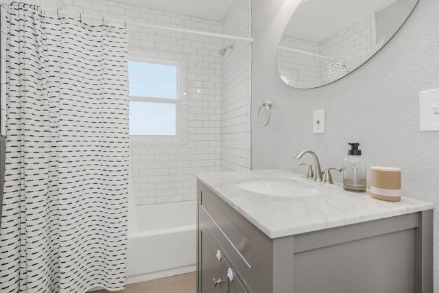 600 W 101st Terrace, Kansas City, MO 64114