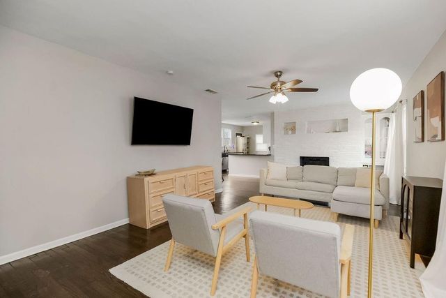 600 W 101st Terrace, Kansas City, MO 64114