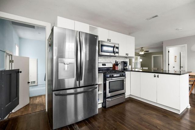 600 W 101st Terrace, Kansas City, MO 64114