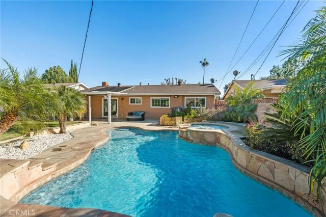 6609 Birchton Avenue, West Hills, CA 91307