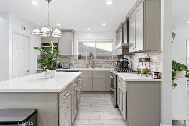 6609 Birchton Avenue, West Hills, CA 91307