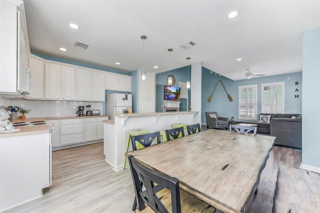 4113 Isla Del Sol, Galveston, TX 77554